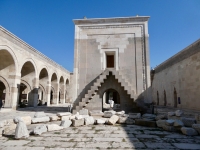 Courtyard and mosque, Sultanhanı Caravanserai