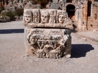 Theater masks, Myra