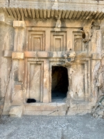 Rock-cut tomb with cat, Myra